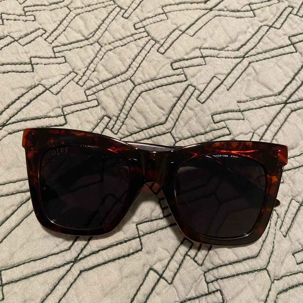 Diff Talia Tortoiseshell Sunglasses - image 1